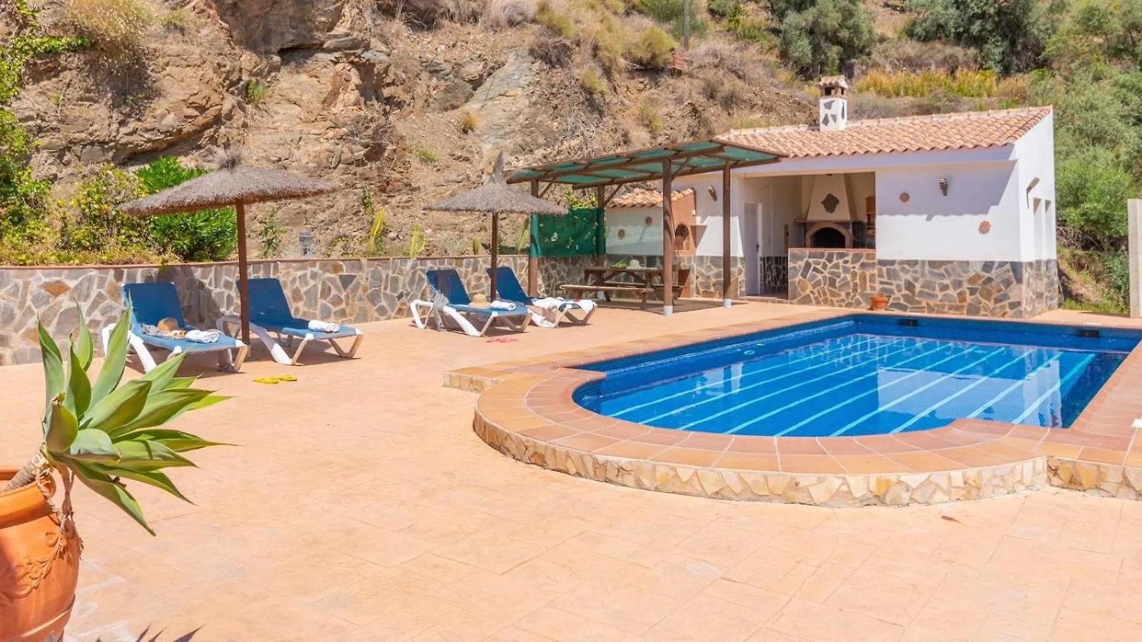 Сasa de vacaciones Villa Ilusion Sayalonga By Ruralidays